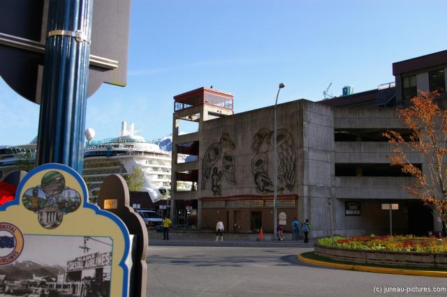 Juneau public library.jpg