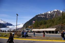 Mendenhall Glacier visitor area 20.jpg