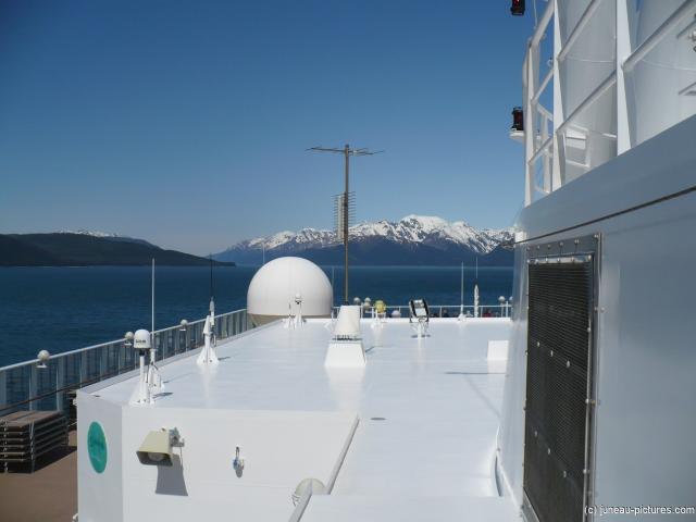Norwegian Pearl in Alaskan waters.jpg